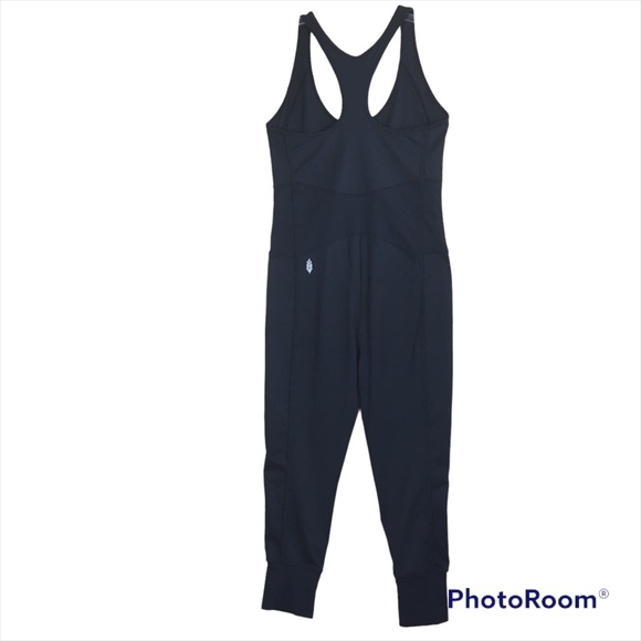 Free People FP Movement First Place Onesies Ribbed Waist Racer Back Black Sz L - Picture 4 of 10